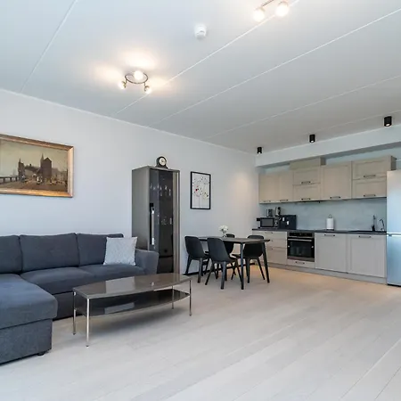 شقة Cozy By The Baltic Sea